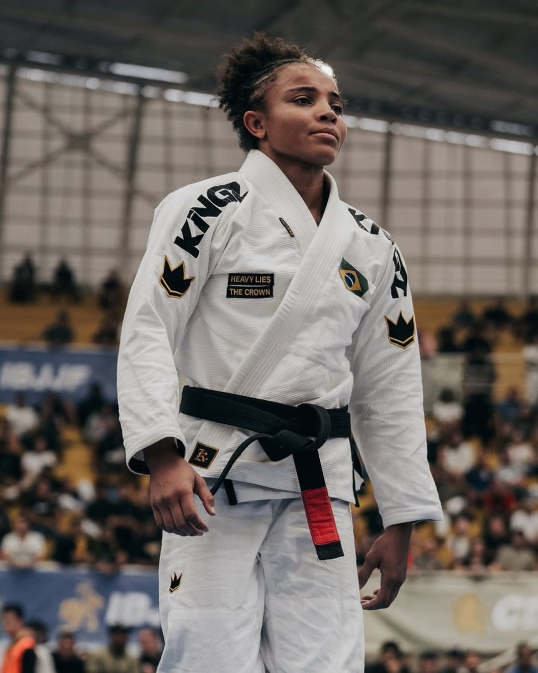 CASSIA MOURA