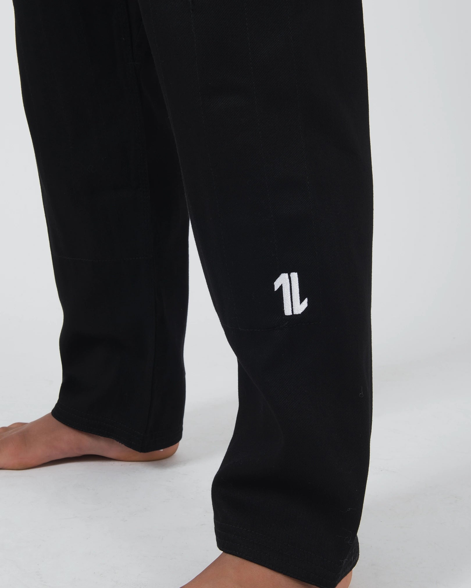 The ONE V2 Jiu Jitsu Gi - Black